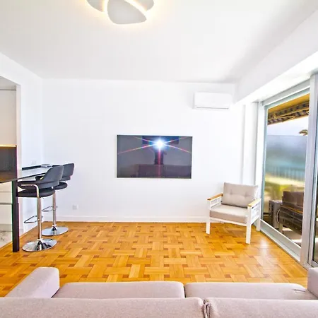 Luxury Sea Front Promenade *