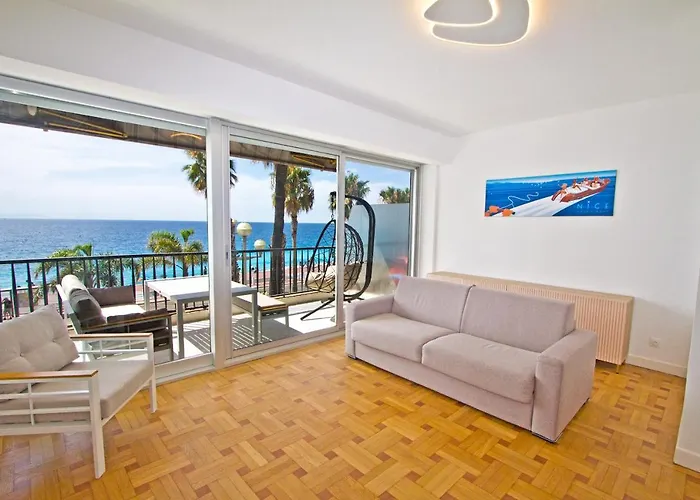 公寓 Luxury Sea Front Promenade 尼斯